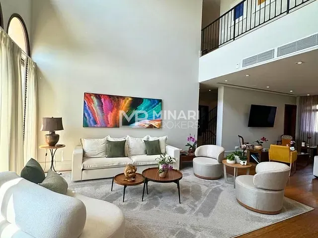 Casa com 758m² 5 quartos e 7 banheiros, à venda, no bairro Alphaville em Santana de Parnaíba