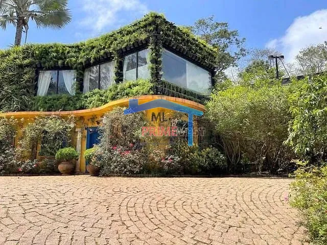 Casa com 4500m² 4 quartos e 3 banheiros, à venda, no bairro Vila Real Moinho Velho em Embu das Artes