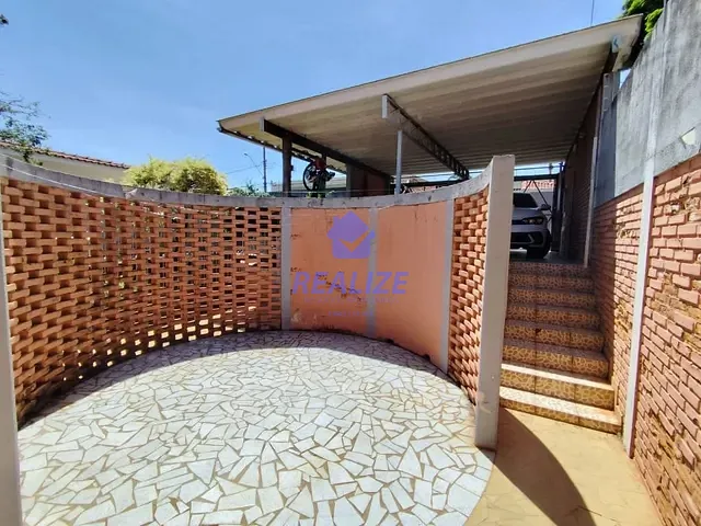 Casa com 522m² 3 quartos e 3 banheiros, à venda, no bairro Centro em Botucatu
