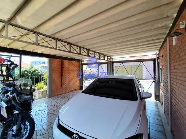 Casa com 522m² 3 quartos e 3 banheiros, à venda, no bairro Centro em Botucatu
