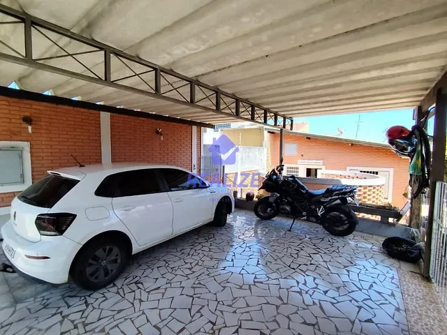 Casa com 522m² 3 quartos e 3 banheiros, à venda, no bairro Centro em Botucatu