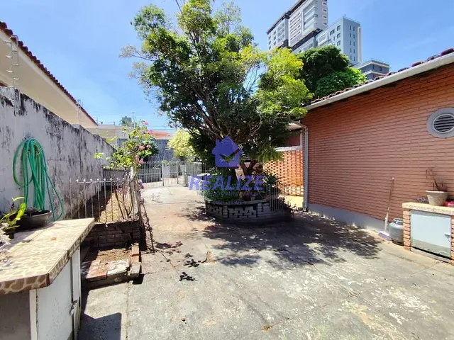 Casa com 522m² 3 quartos e 3 banheiros, à venda, no bairro Centro em Botucatu
