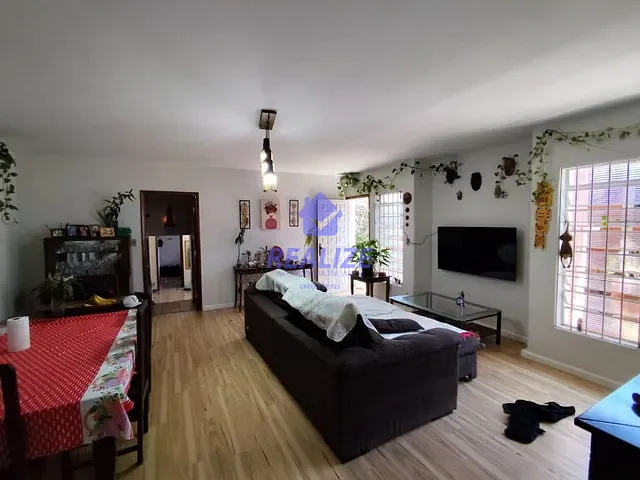 Casa com 522m² 3 quartos e 3 banheiros, à venda, no bairro Centro em Botucatu