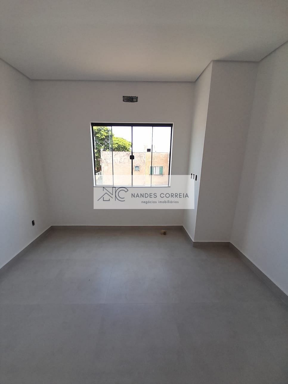 Casa à venda com 3 quartos, 120m² - Foto 11