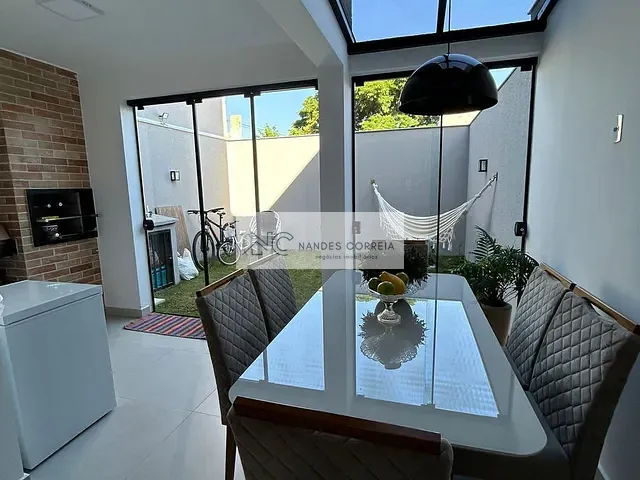 Casa com 133m² 3 quartos e 3 banheiros, à venda, no bairro Jardim Colúmbia D em Londrina