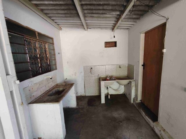 Casa 2 quartos e 1 banheiro, à venda, no bairro Parque Vila Nova em Fernandópolis