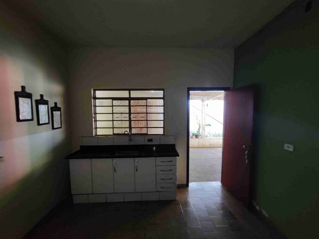 Casa 2 quartos e 1 banheiro, à venda, no bairro Parque Vila Nova em Fernandópolis