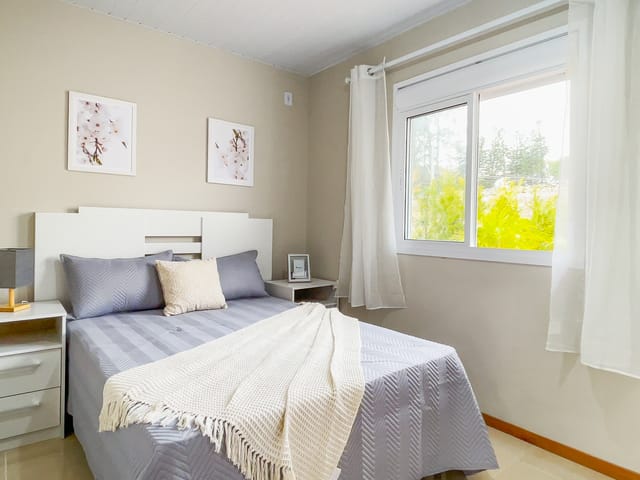 Casa com 50m² 2 quartos e 1 banheiro, à venda, no bairro Jardim Iolanda em Guaíba