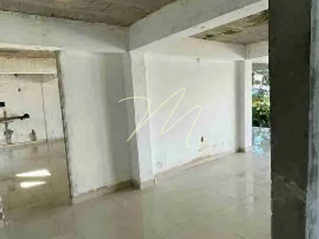 Casa com 370m² 3 quartos e 2 banheiros, à venda, no bairro Olivença em Ilhéus
