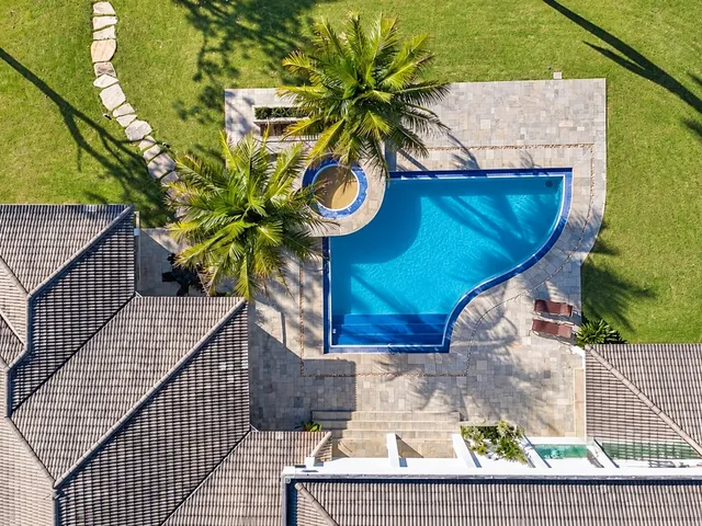 Casa 4 quartos e 6 banheiros, à venda, no bairro Setor de Habitações Individuais Norte em Brasília