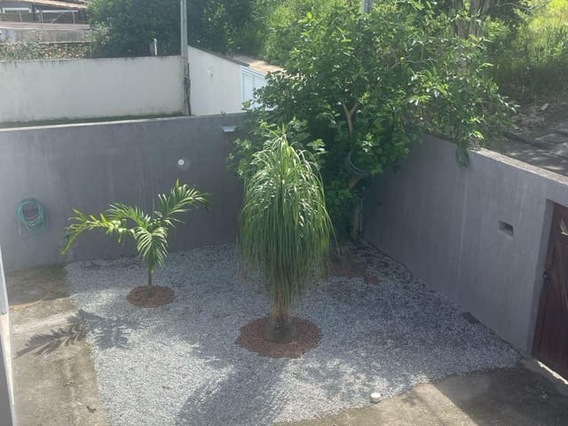 Casa 4 quartos e 3 banheiros, à venda, no bairro Maria Turri em Rio das Ostras
