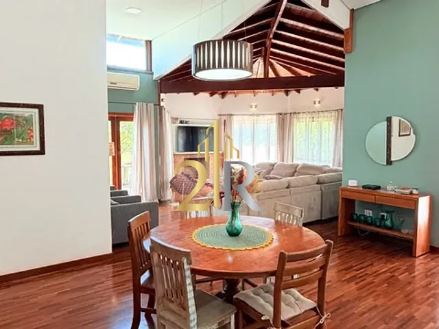 Casa com 800m² 3 quartos e 4 banheiros, à venda, no bairro Fazenda da Ilha em Embu-Guaçu