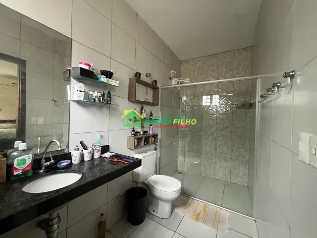 Casa com 256m² 6 quartos e 6 banheiros, à venda, no bairro Monte Castelo em Teresina