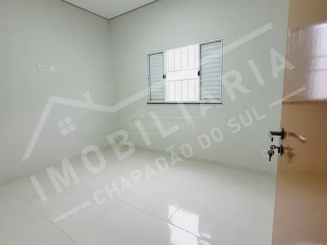 Casa 3 quartos e 1 banheiro, à venda, no bairro ESPLANADA III em Chapadão do Sul
