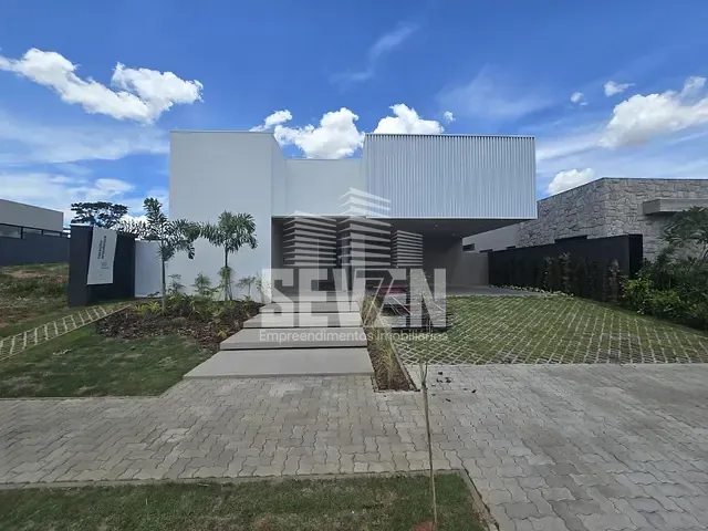 Casa com 250m² 3 quartos e 5 banheiros, à venda, no bairro Vila Aviação em Bauru