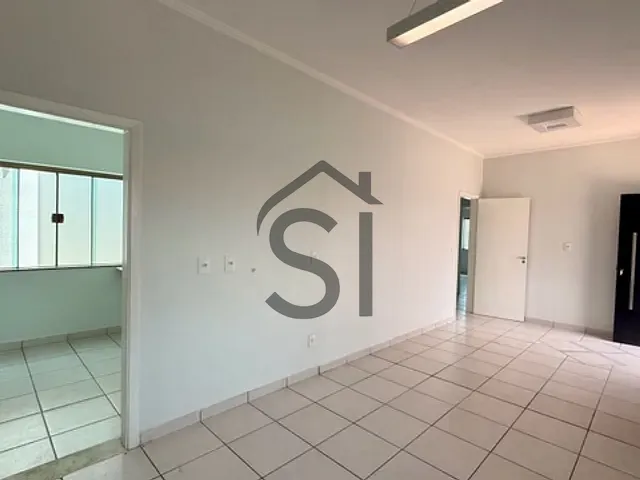 Casa com 150m², para alugar, no bairro Vila Pavan em Americana
