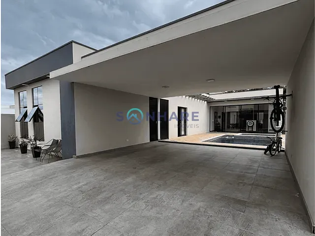 Casa com 650m² 3 quartos e 1 banheiro, à venda, no bairro Centro em Tomazina
