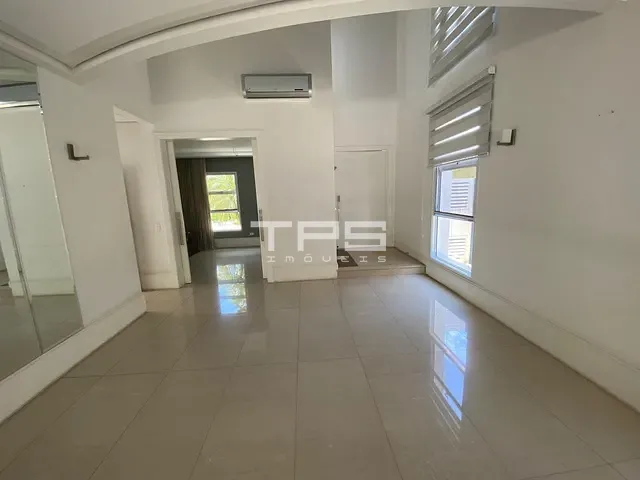 Casa com 400m² 4 quartos e 5 banheiros, à venda ou para alugar, no bairro Jardim das Nações em Taubaté