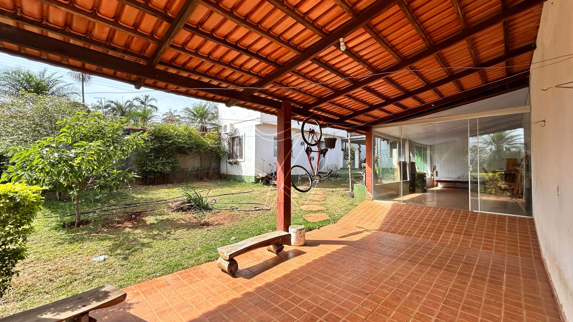 Casa à venda com 2 quartos, 80m² - Foto 3