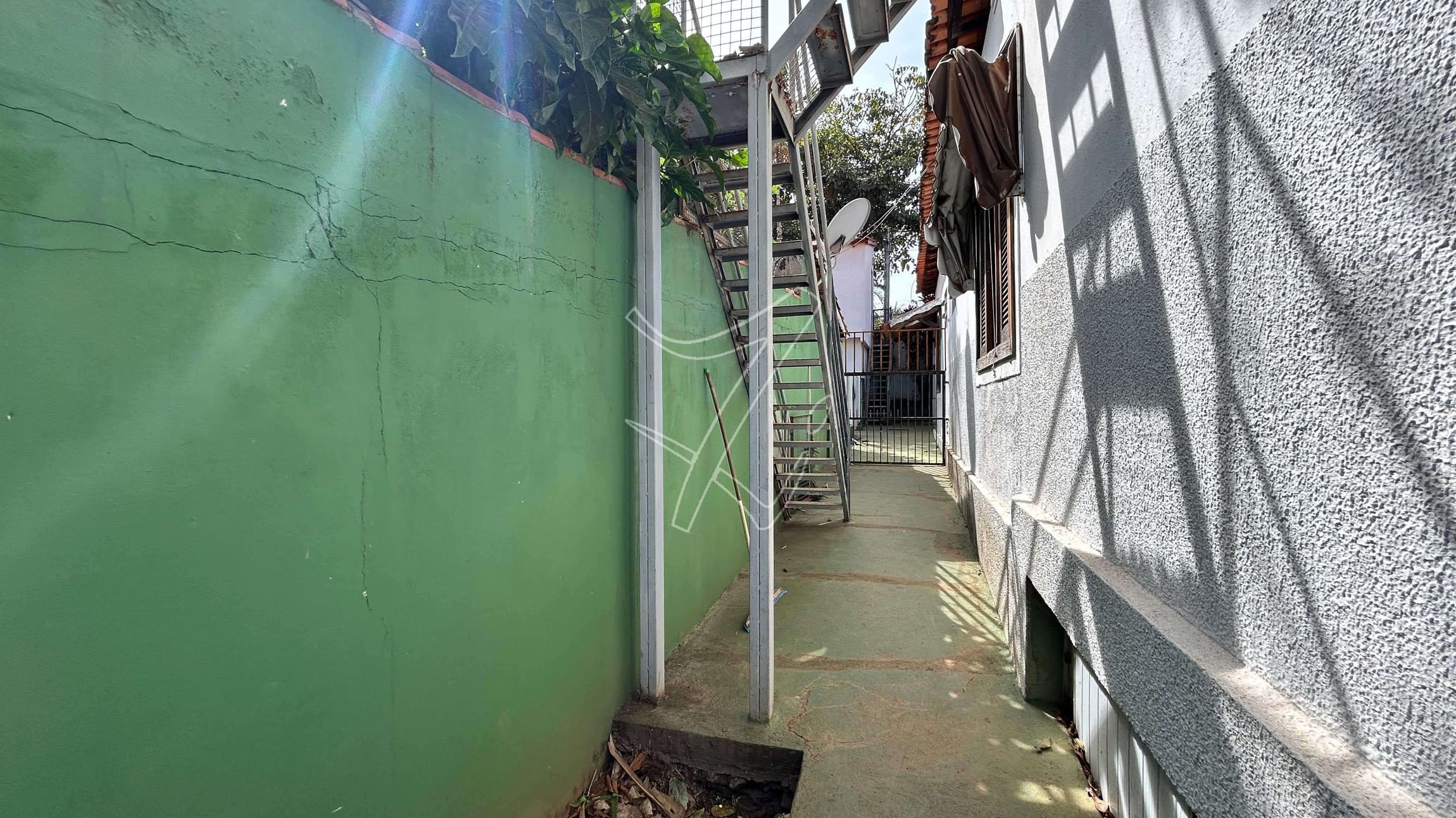 Casa à venda com 2 quartos, 80m² - Foto 18
