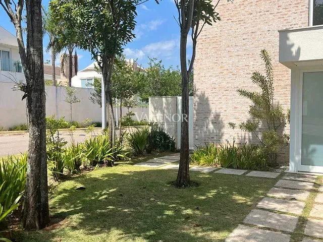 Casa com 270m² 4 quartos e 5 banheiros, à venda, no bairro Cidade Santos Dumont em Jundiaí