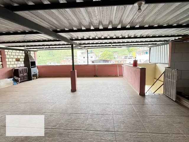 Casa 3 quartos e 2 banheiros, à venda, no bairro Nossa Senhora da Glória em Santos Dumont