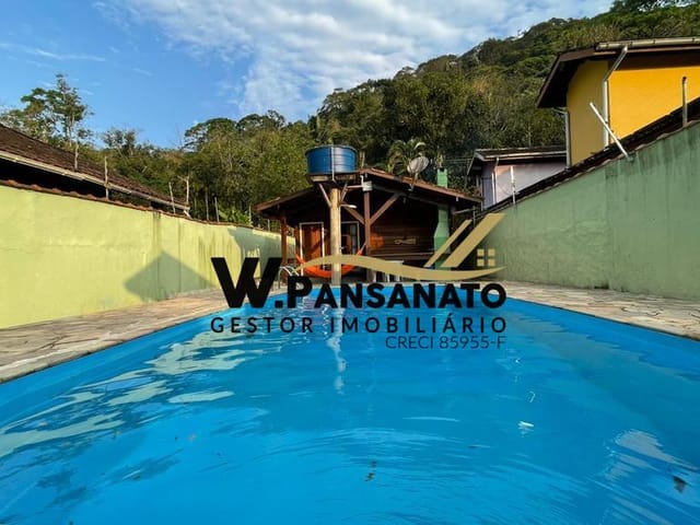 Casa com 700m² 2 quartos e 2 banheiros, à venda, no bairro Boiçucanga em São Sebastião