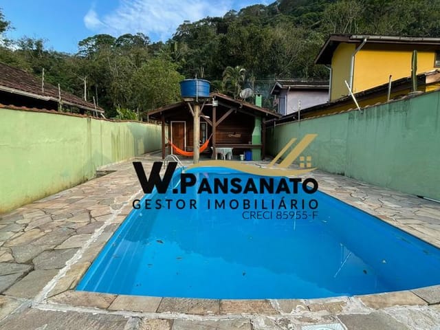 Casa com 700m² 2 quartos e 2 banheiros, à venda, no bairro Boiçucanga em São Sebastião