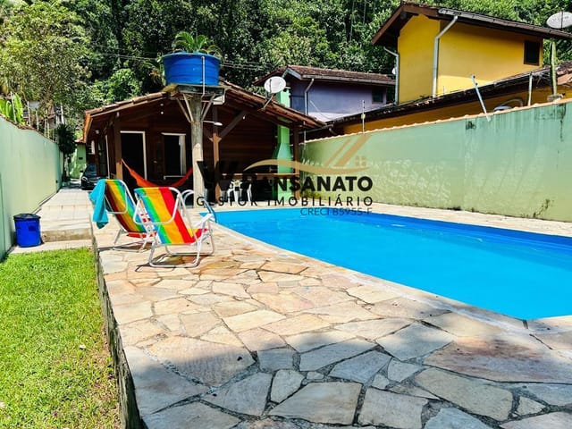 Casa com 700m² 2 quartos e 2 banheiros, à venda, no bairro Boiçucanga em São Sebastião