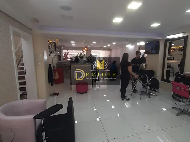 Sobrado com 250m², para alugar, no bairro Jardim Anália Franco em São Paulo