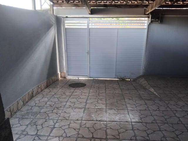 Casa com 180m² 4 quartos e 3 banheiros, para alugar, no bairro Campo Grande em Rio de Janeiro