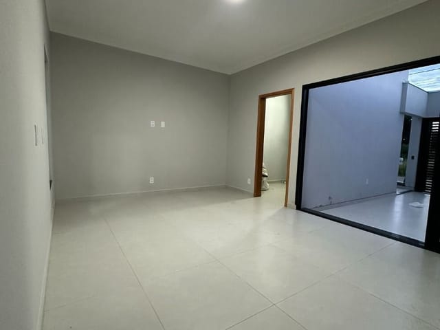 Casa com 130m² 3 quartos e 2 banheiros, à venda, no bairro Vale do Itaim em Cambuí