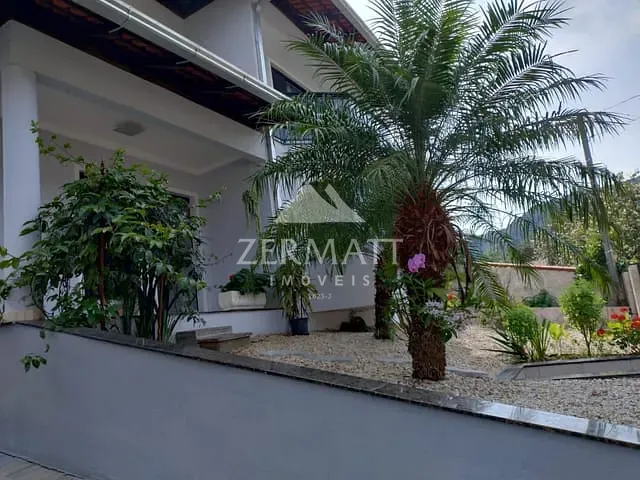 Casa com 397m² 3 quartos e 1 banheiro, à venda, no bairro Bela Vista em Gaspar