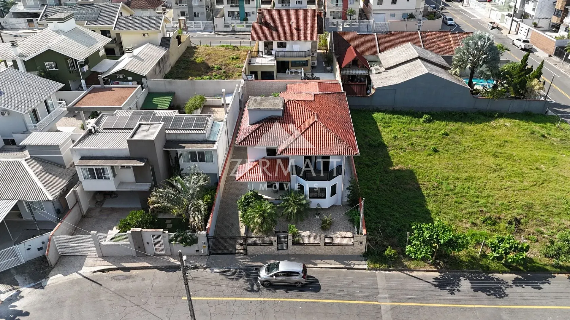 Casa no Bairro Bela Vista em Gaspar com 3 Dormitórios (1 suíte) de 270 m — foto 2
