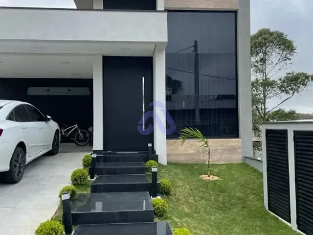 Casa com 297m² 3 quartos e 3 banheiros, à venda, no bairro Cezar de Souza em Mogi das Cruzes