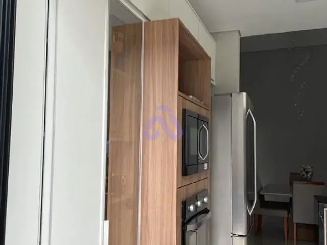 Casa com 297m² 3 quartos e 3 banheiros, à venda, no bairro Cezar de Souza em Mogi das Cruzes