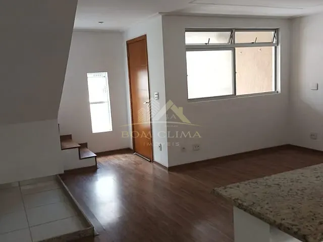 Casa 2 quartos e 1 banheiro, à venda, no bairro Vivendas da Serra em Juiz de Fora