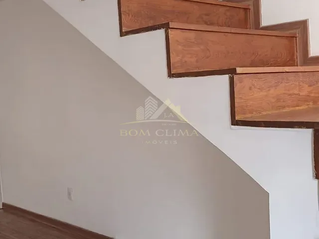 Casa 2 quartos e 1 banheiro, à venda, no bairro Vivendas da Serra em Juiz de Fora