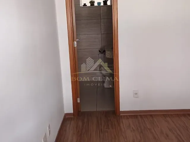 Casa 2 quartos e 1 banheiro, à venda, no bairro Vivendas da Serra em Juiz de Fora