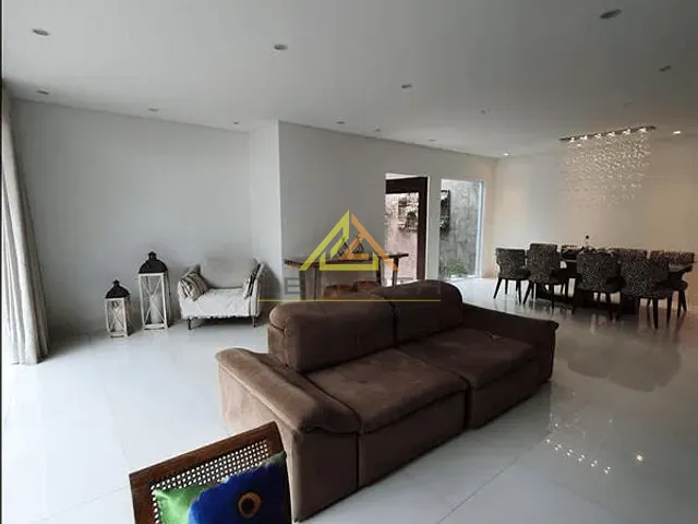 Casa com 1000m² 3 quartos e 6 banheiros, à venda, no bairro Vila Albertina em São Paulo