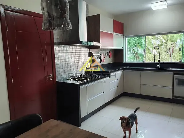 Casa com 1000m² 3 quartos e 6 banheiros, à venda, no bairro Vila Albertina em São Paulo