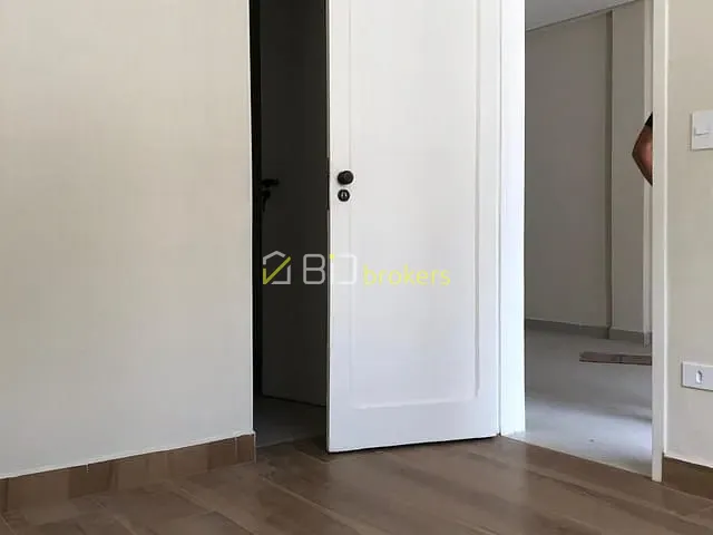 Casa com 195m², para alugar, no bairro Parque Continental em São Paulo