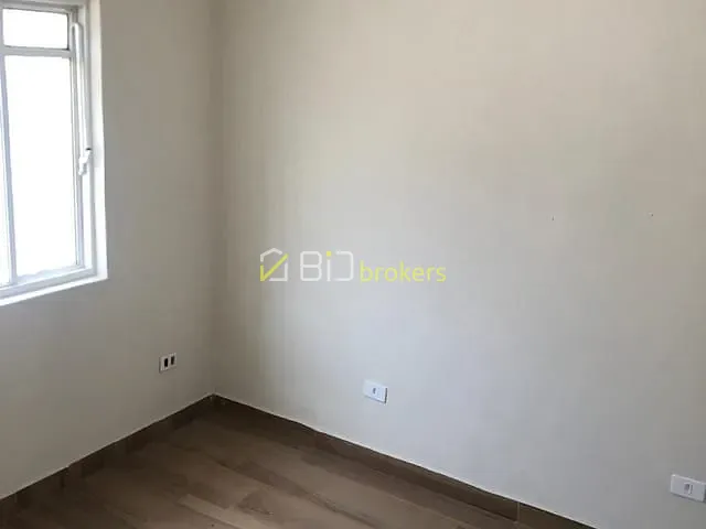 Casa com 195m², para alugar, no bairro Parque Continental em São Paulo