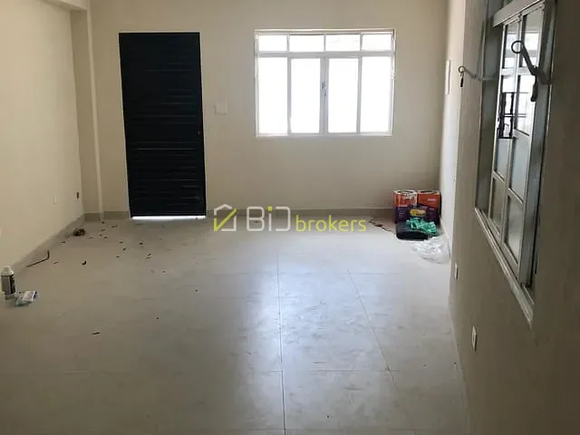 Casa com 195m², para alugar, no bairro Parque Continental em São Paulo