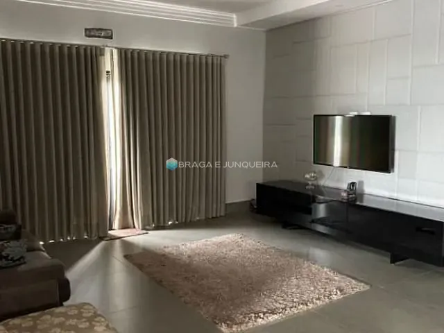 Casa com 537m² 3 quartos e 4 banheiros, à venda, no bairro Vila Toninho em São José do Rio Preto