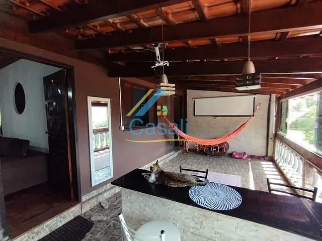 Casa com 160m² 2 quartos e 1 banheiro, à venda ou para alugar, no bairro Jardim Suíça Paulista em São Roque