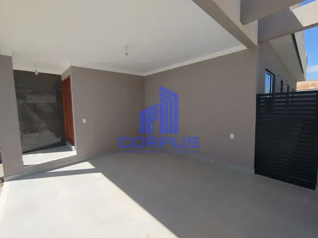 Casa 3 quartos e 2 banheiros, à venda ou para alugar, no bairro Nova São Pedro em São Pedro da Aldeia