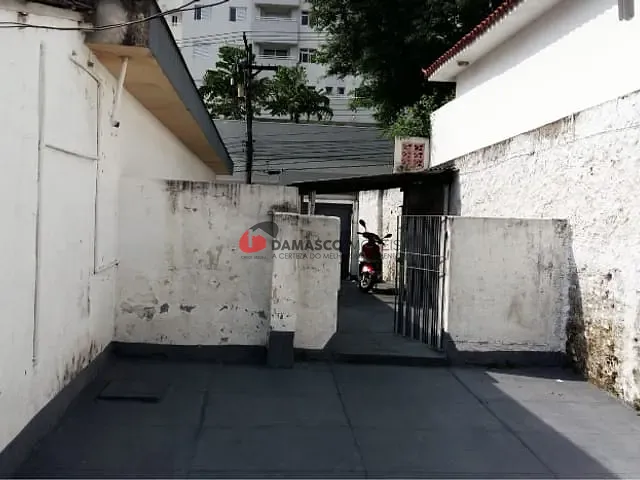 Casa com 440m² 2 quartos e 1 banheiro, à venda, no bairro Cerâmica em São Caetano do Sul