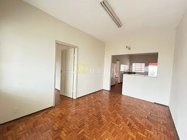Casa 3 quartos e 1 banheiro, à venda, no bairro Centro em Porto Feliz