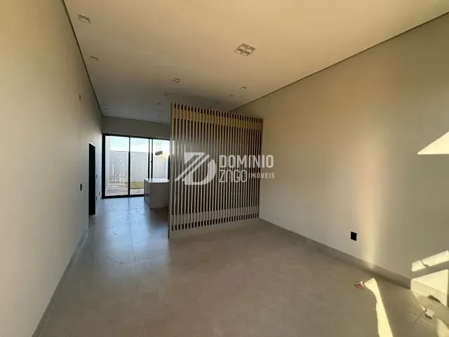 Casa com 200m² 3 quartos e 2 banheiros, à venda ou para alugar, no bairro Parque dos Buritis II em Uberaba